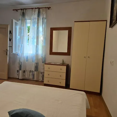 Martinovka Daire *